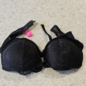 La SENZA Beyond Sexy 34D Black Floral Lace Bra